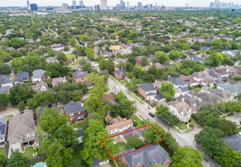 6614 Weslayan, Houston TX  77005-1047 exterior