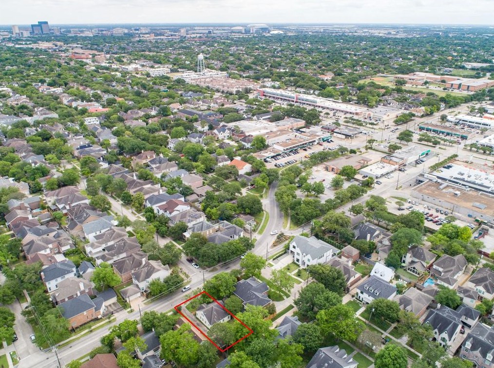 6614 Weslayan, Houston TX  77005-1047 exterior
