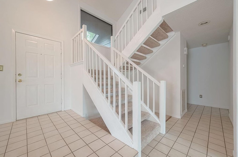 2910 Colony Dr, Sugar Land TX  77479-1206 exterior