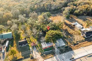 1014 S Columbia Dr, West Columbia, TX 77486 - Photo 6