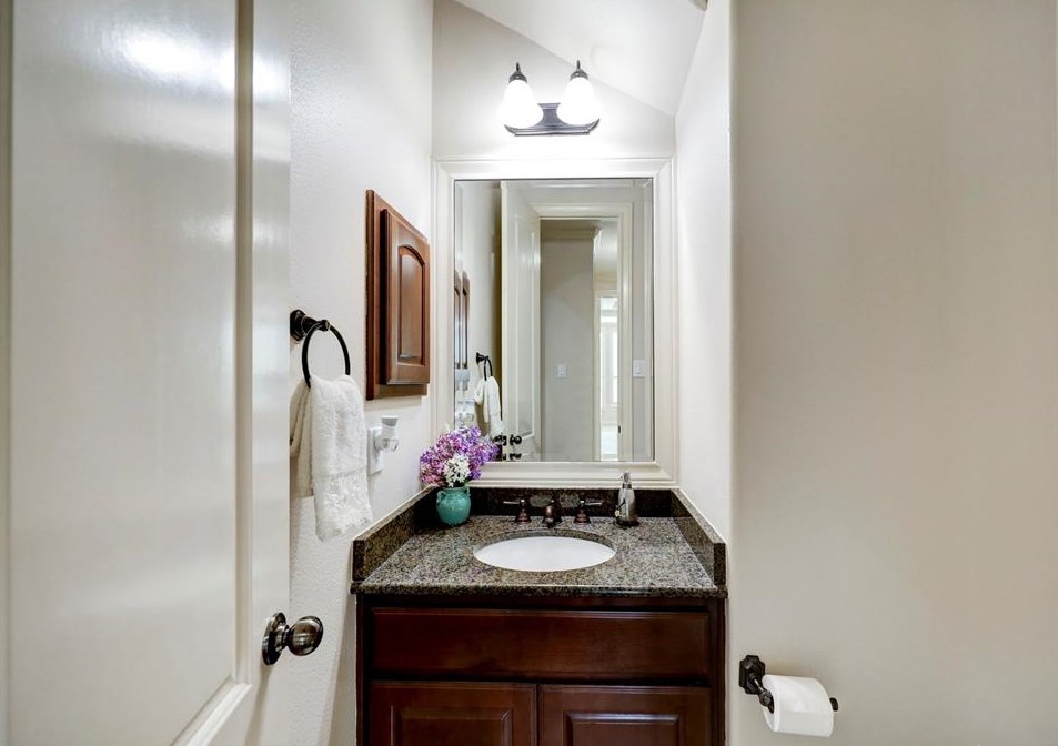 103 Trudeau Ln, Sugar Land TX 77498-6354 exterior