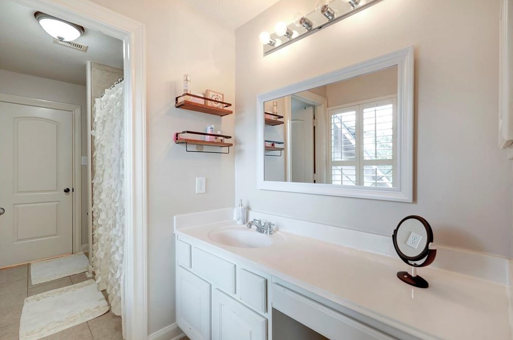 103 Trudeau Ln, Sugar Land TX 77498-6354 exterior