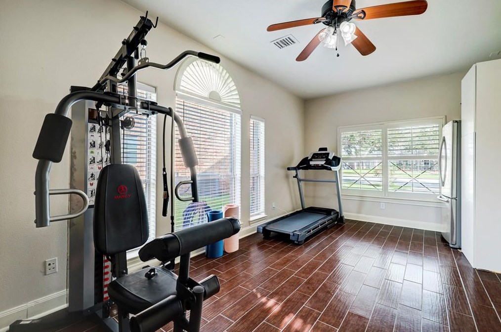 103 Trudeau Ln, Sugar Land TX 77498-6354 exterior