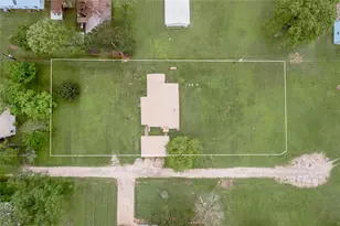 151 Moon Lk Dr, Trinity, TX 75862 - Photo 2