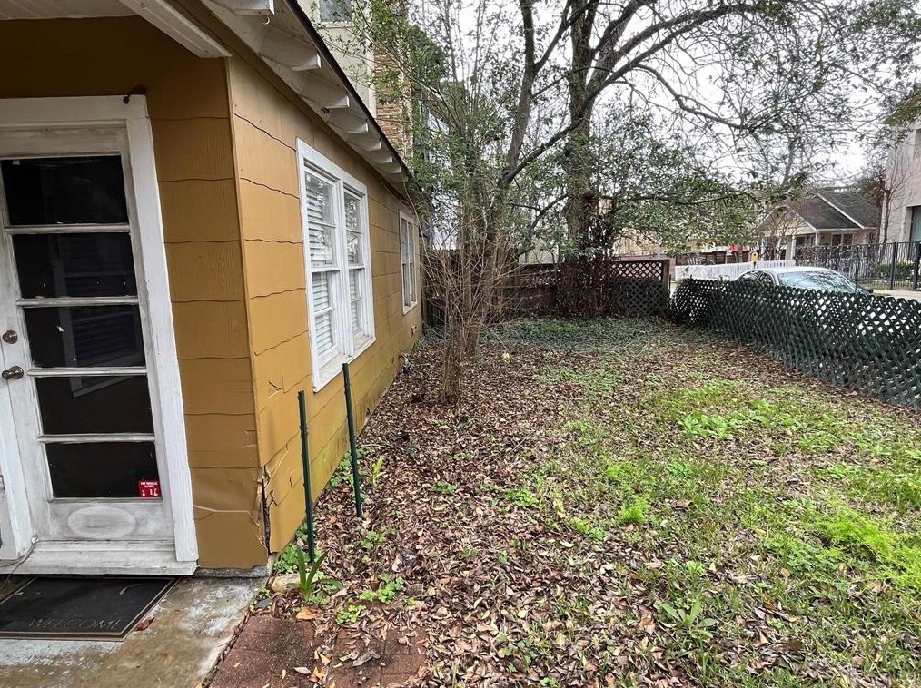 4503 Gibson St, Houston, TX 77007