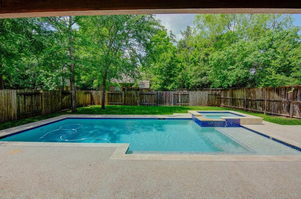 2 Planchard Cir, Spring TX  77382-2333 exterior