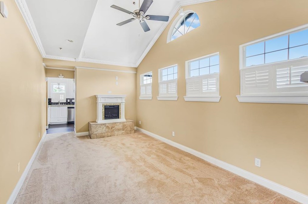 5623 S Main St, Crosby, TX 77532