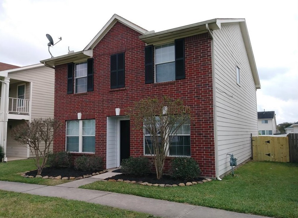 1011 Grassy View Dr, Houston, TX 77073