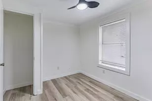 3913 Ball St, Galveston, TX 77550 - Photo 18