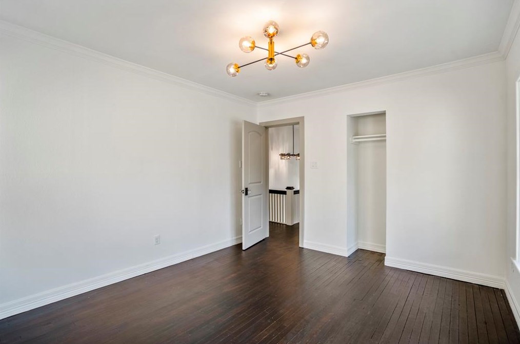 2520 Barbee St, Houston TX  77004-5280 exterior