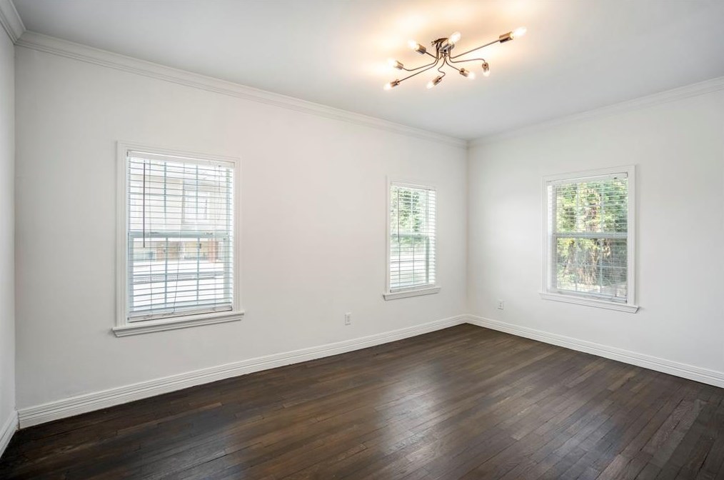 2520 Barbee St, Houston TX  77004-5280 exterior