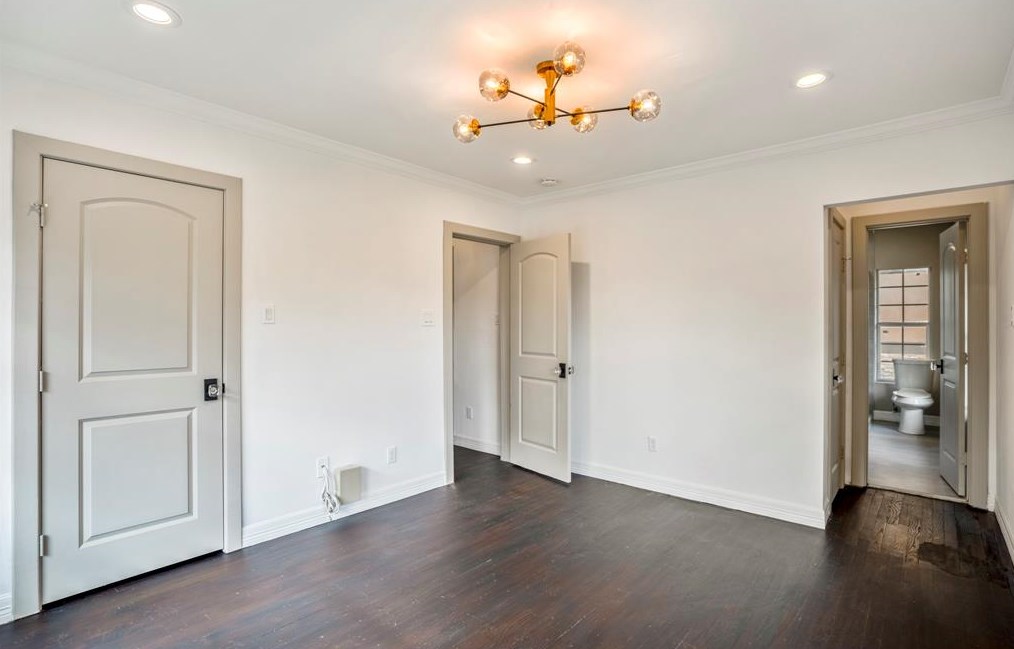 2520 Barbee St, Houston TX  77004-5280 exterior
