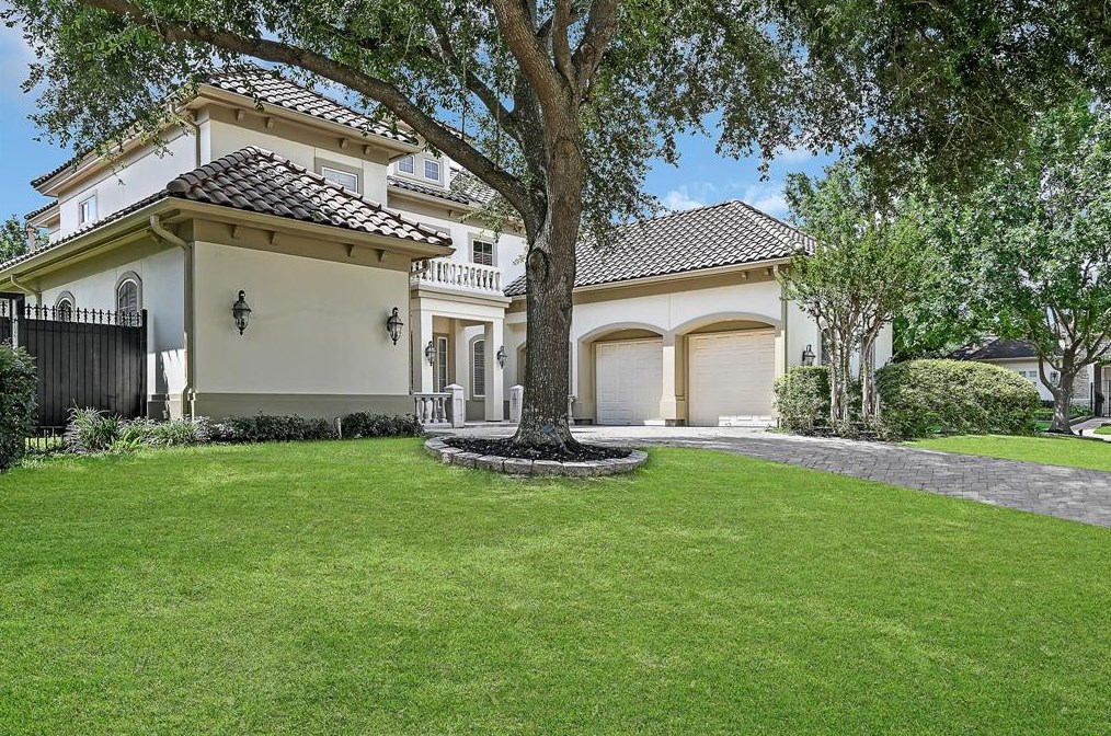 11625 Manorhouse Ln, Houston, TX 77082
