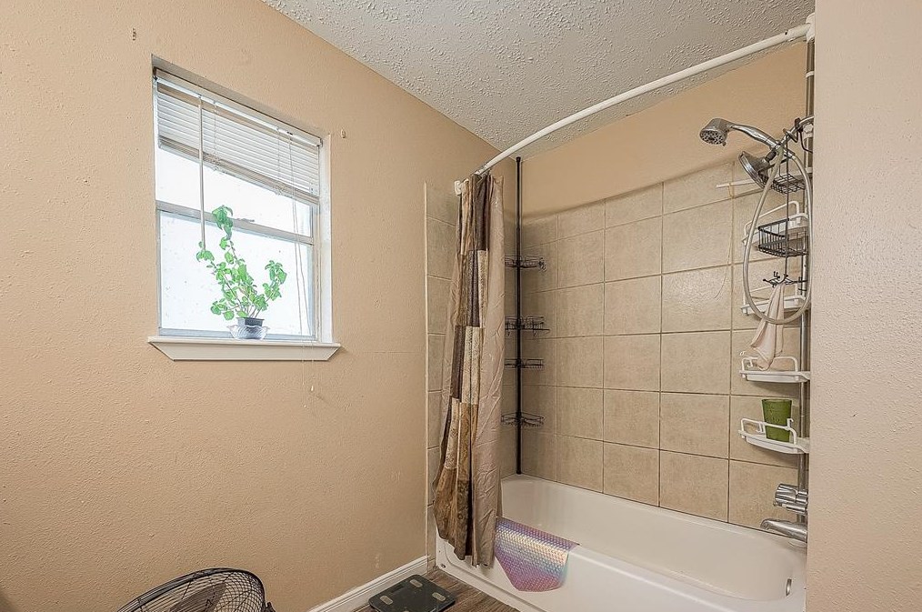 19327 Cypress Bay Dr, Katy TX 77449-4034 exterior