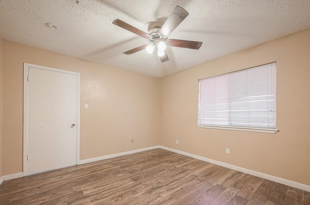 19327 Cypress Bay Dr, Katy TX 77449-4034 exterior