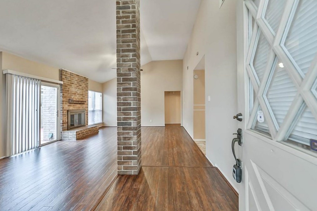 11822 Yearling Dr, Houston TX  77065-4449 exterior