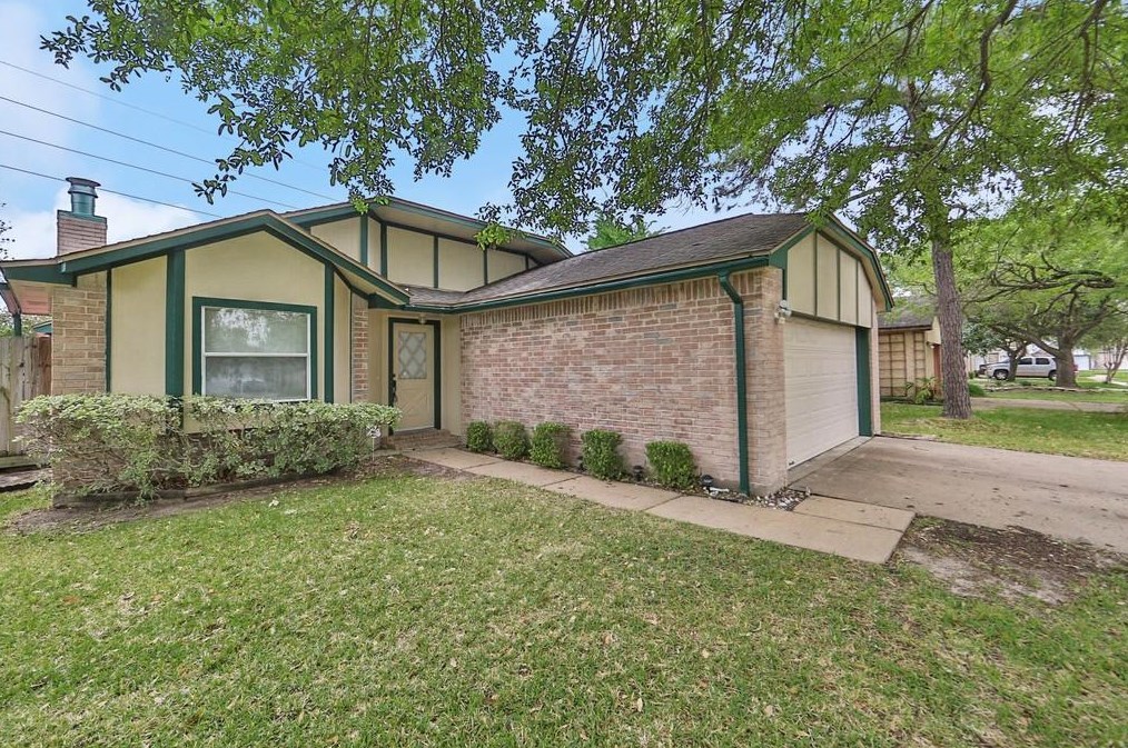 11822 Yearling Dr, Houston, TX 77065