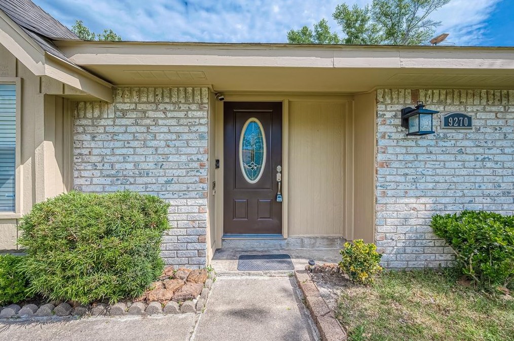 9270 Mcdade St, Houston, TX 77080-2919