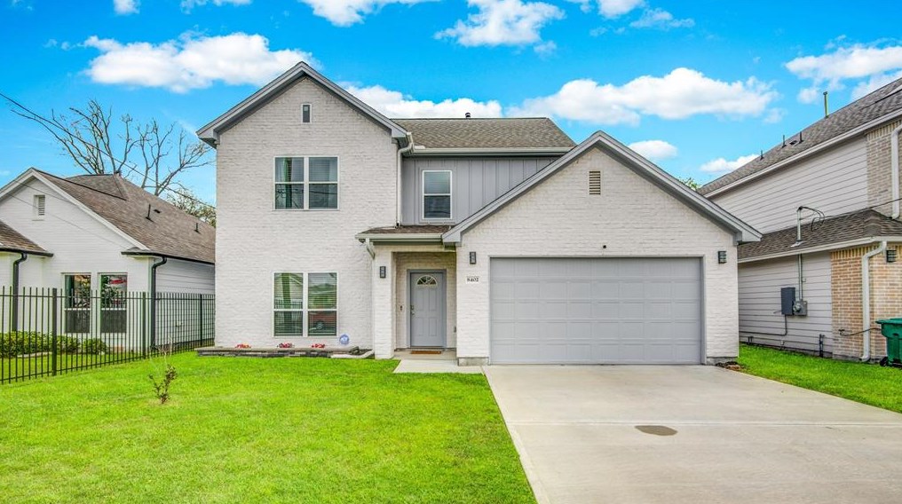 8402 James Franklin St, Houston, TX 77088