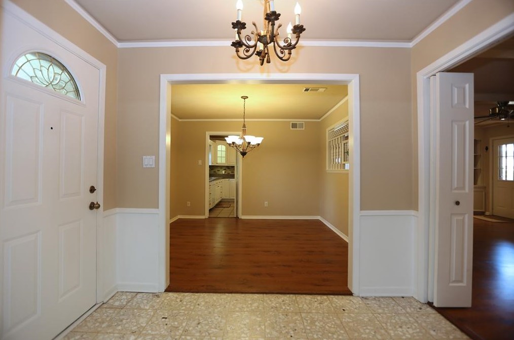 6026 Autumn Forest Dr, Houston, TX 77092-2310