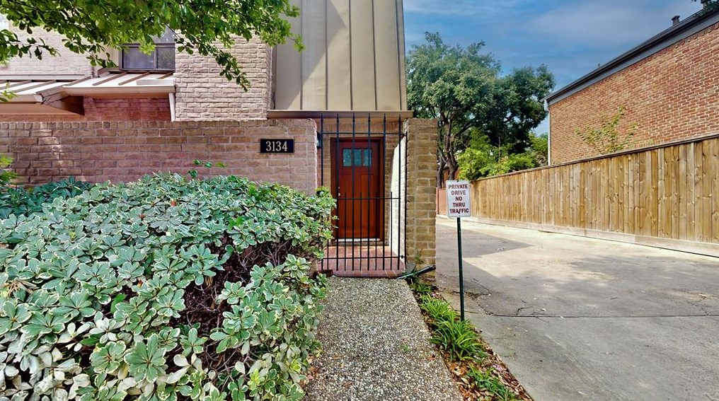 3134 Holcombe Blvd, Houston, TX 77025-1503