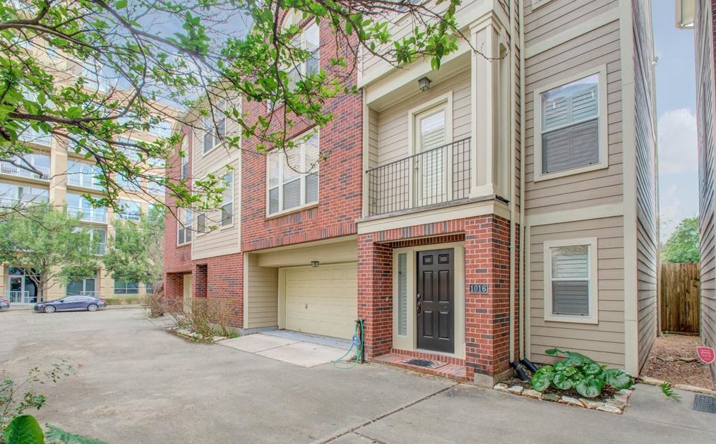 1016 Rochow St, Houston, TX 77019