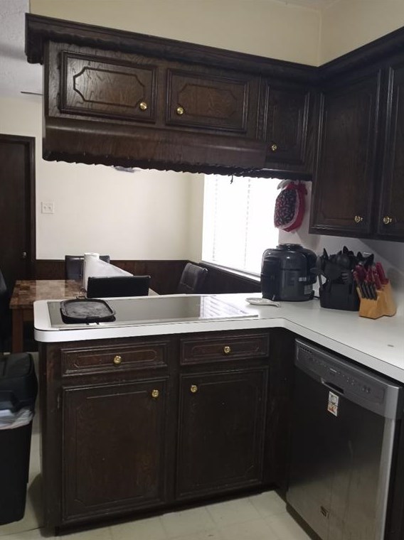 9631 Oak Thicket Dr, Houston, TX 77040-3923
