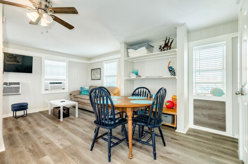 309 Ft Velasco, Jones Creek TX  77541-7204 exterior