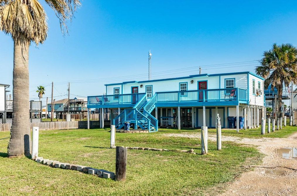 309 Ft Velasco, Jones Creek TX  77541-7204 exterior