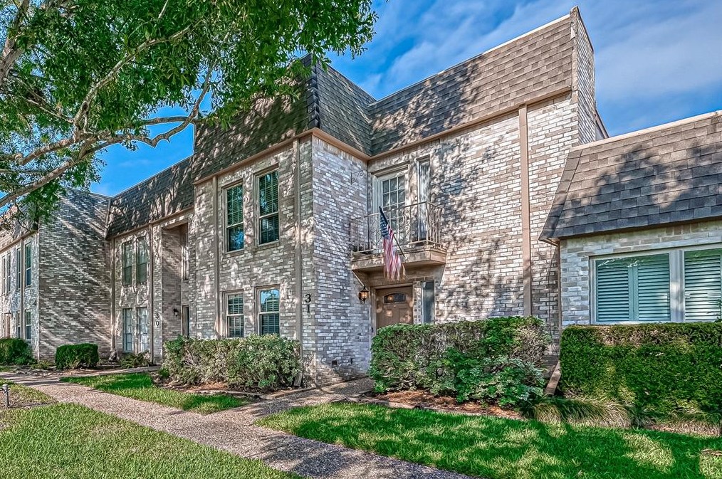 31 River Creek Way, Sugar Land, TX 77478-4036