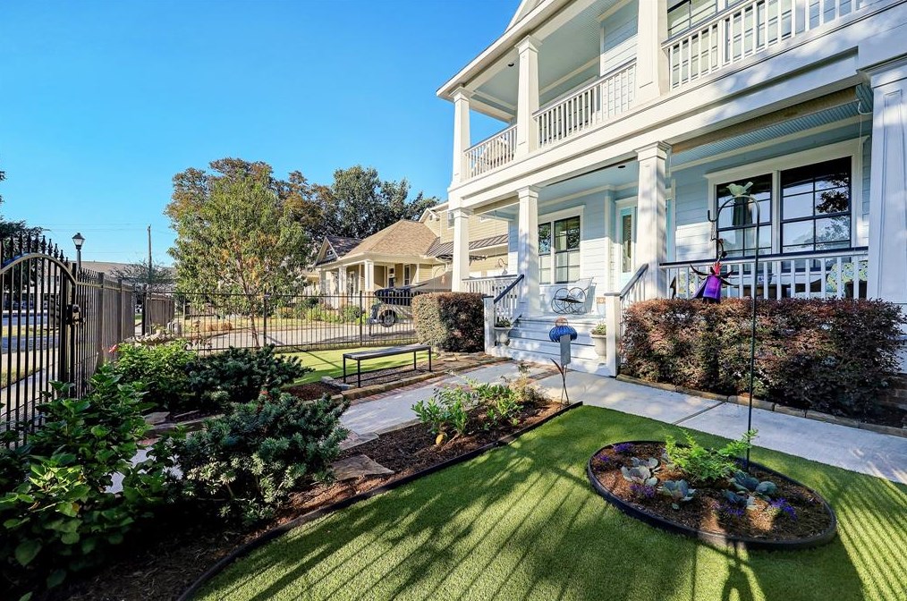 1536 Waverly St, Houston, TX 77008-4149