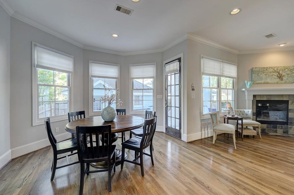 1536 Waverly, Houston TX  77008-4149 exterior