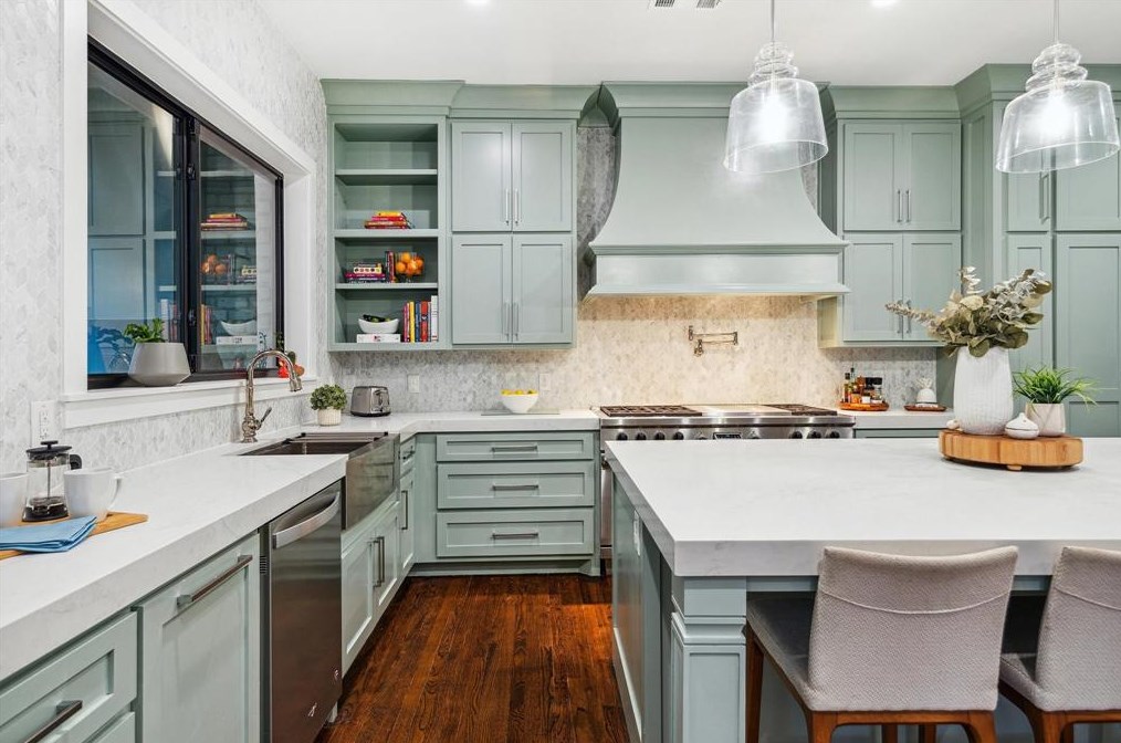 1906 Swift Blvd, Houston TX  77030-1807 exterior