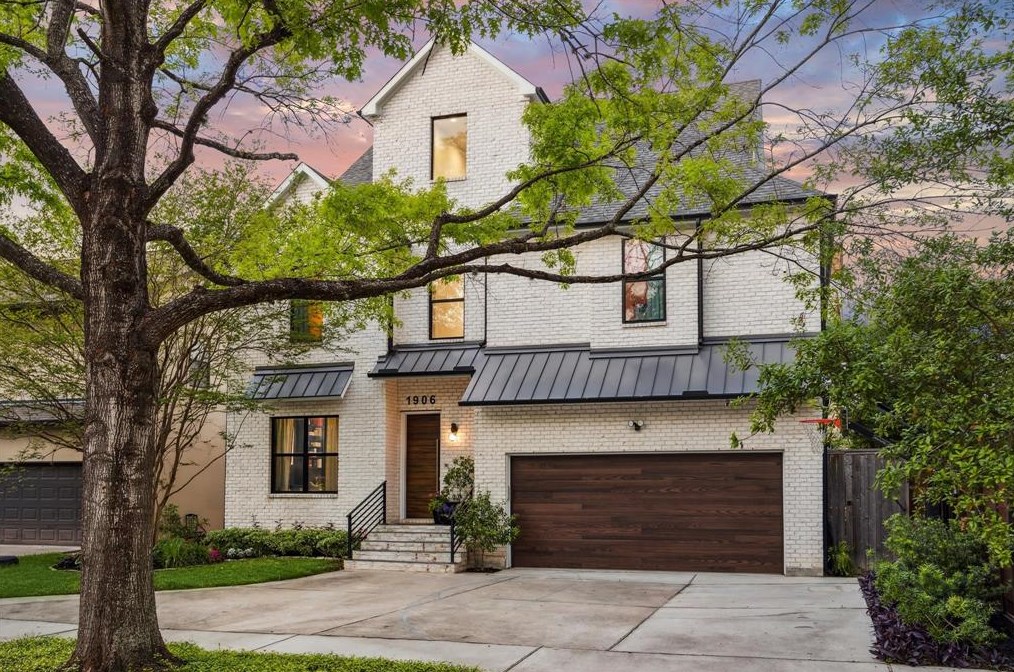 1906 Swift Blvd, Houston TX  77030-1807 exterior