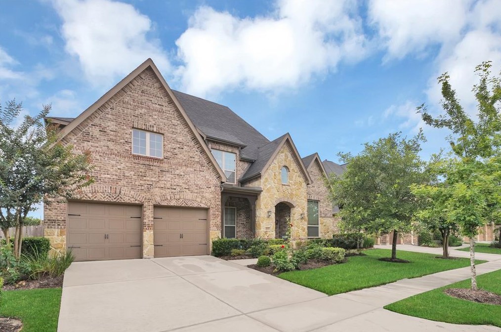 8115 Spreadwing St, Conroe, TX 77385