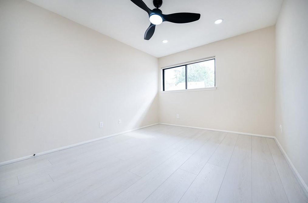 12625 Memorial Dr, Houston TX  77024-4889 exterior