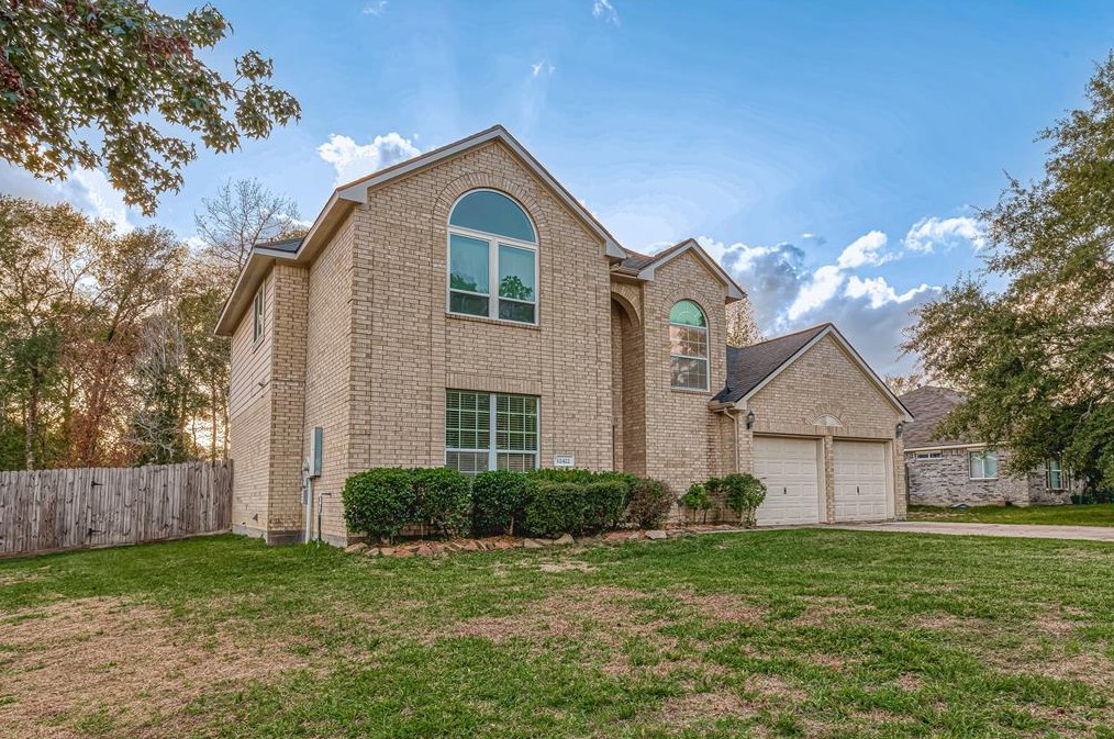 12422 Lovie Ln, Conroe, TX 77302
