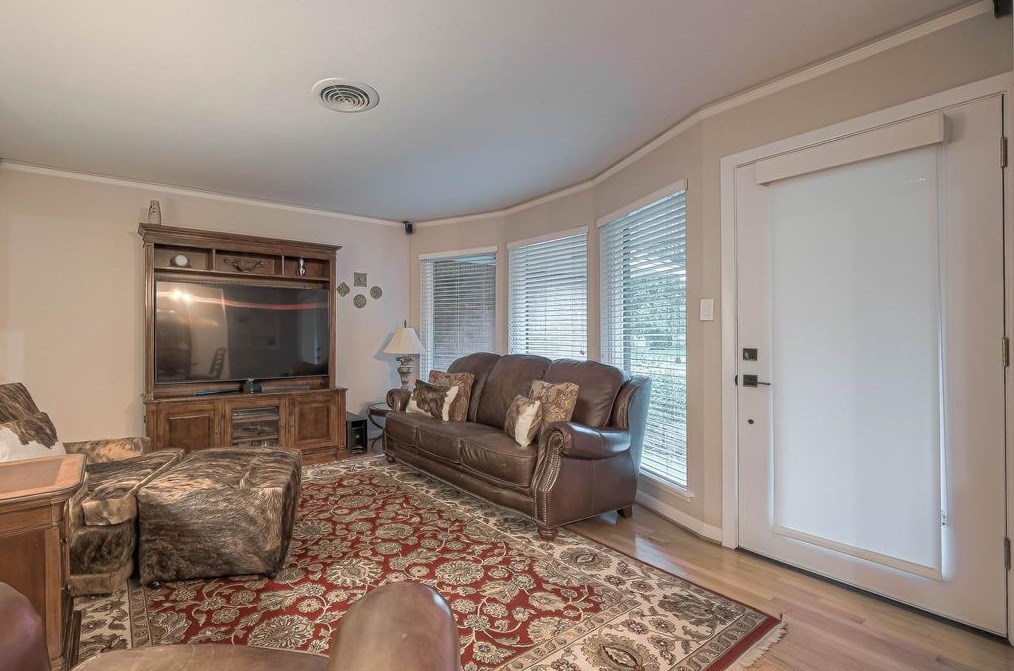 6414 Pineshade Ln, Houston, TX 77008