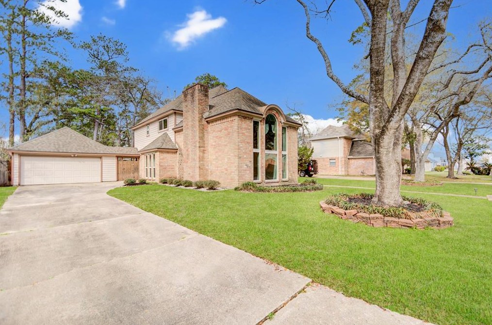 15707 Gilbertyn Dr, Tomball, TX 77377