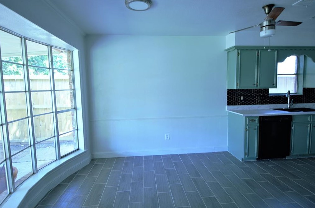 16323 Autumn Wind Dr, Houston TX  exterior