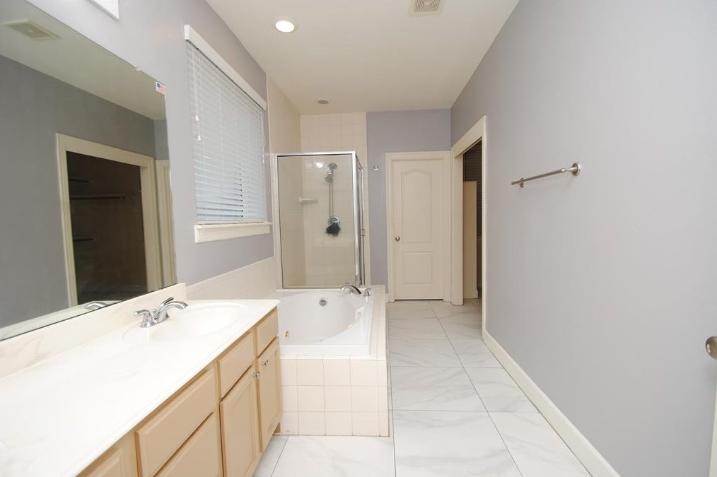 4610 Plum Frst Rd, Houston TX  77084-3785 exterior
