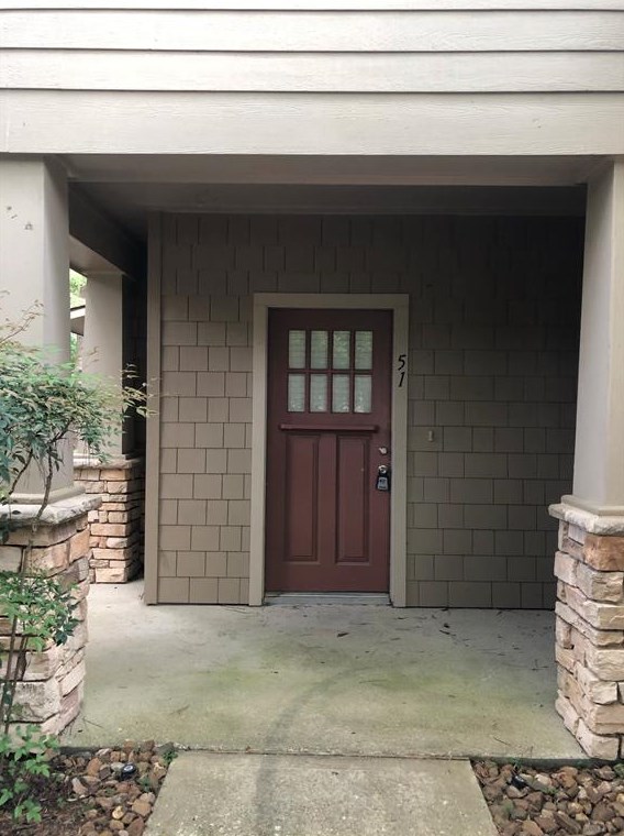 51 Stone Creek Pl, Spring TX  77382-1075 exterior