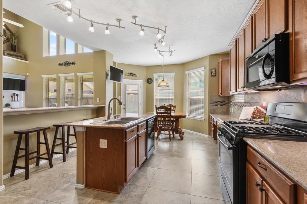 5115 Laura Lee Ln, Pasadena TX 77504-2385 exterior