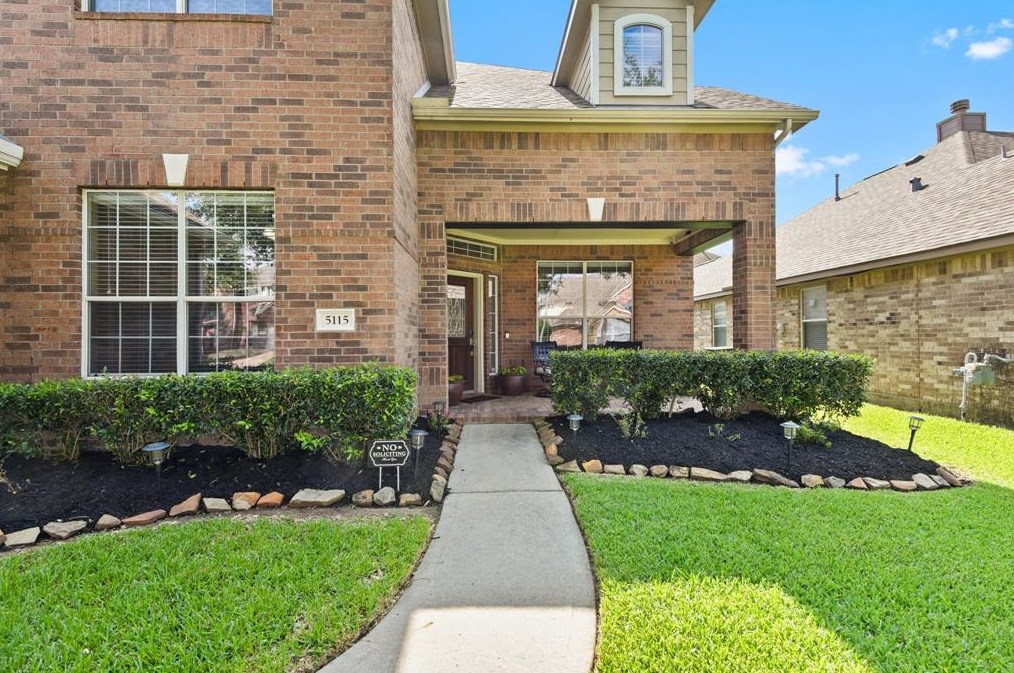 5115 Laura Lee Ln, Pasadena TX 77504-2385 exterior