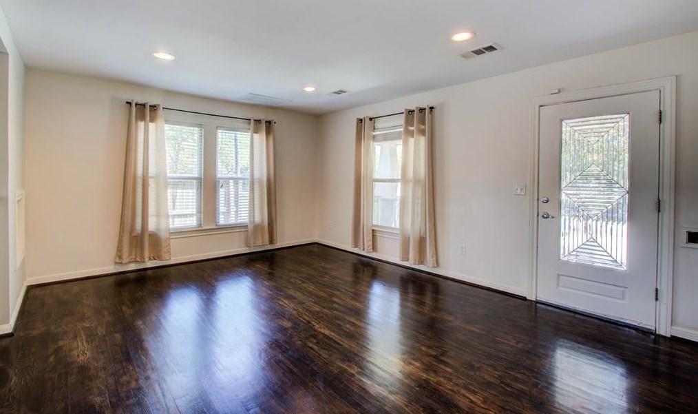 1047 Alexander St, Houston TX  77008-6632 exterior
