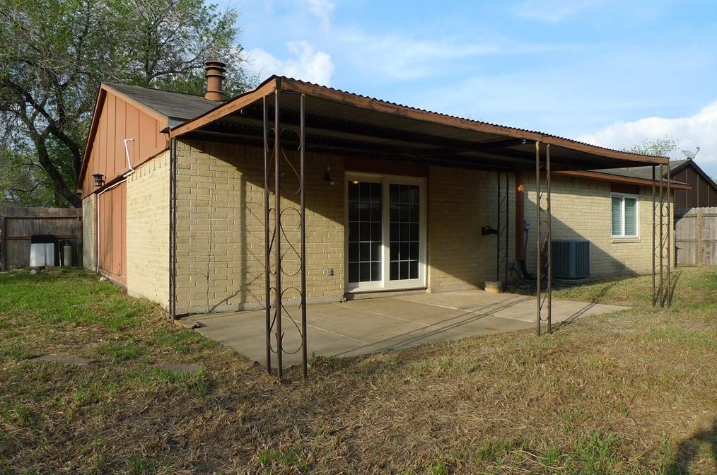 17427 Barker St, Houston TX  77084-8100 exterior