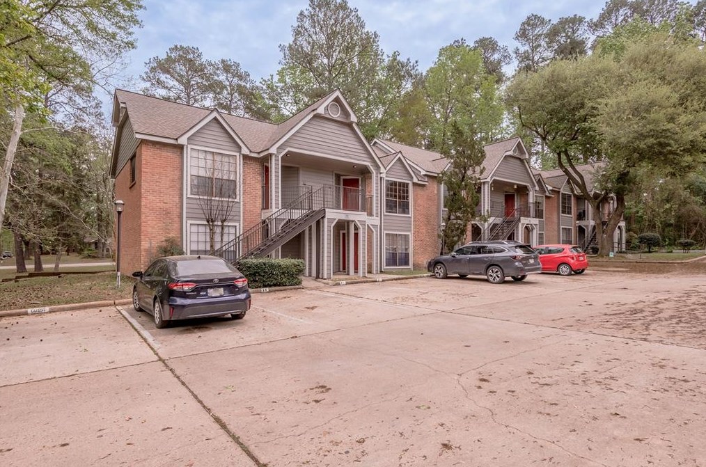 2401 Sycamore Ave Apt D1, Huntsville, TX 77340