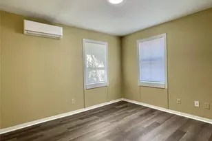 611 N Avenue D, Freeport, TX 77541 - Photo 14