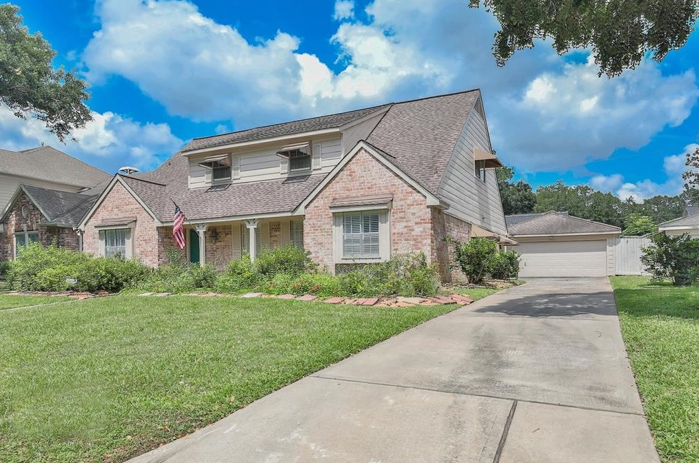 818 Greenbelt Dr, Houston, TX 77079-4501