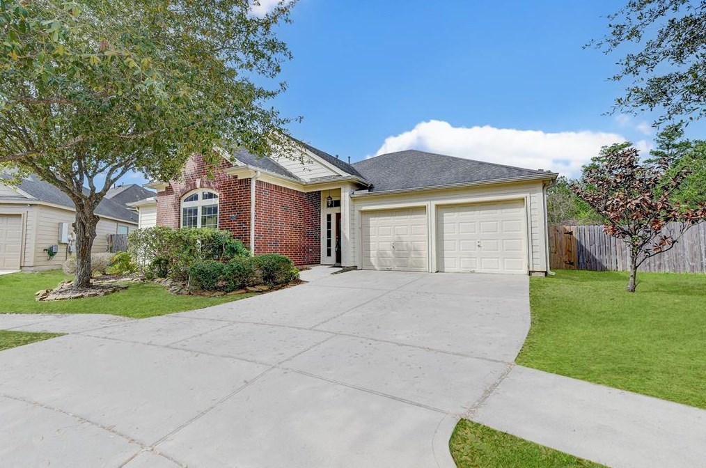 12802 Leafy Shores Dr, Houston, TX 77044